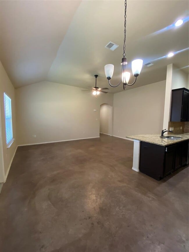 Building Photo - 479 Jack Rabbit Ln