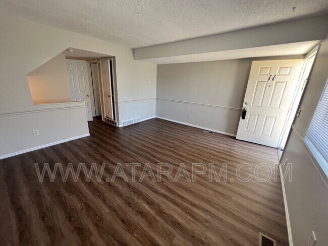 Foto del edificio - 4247 S Hwy 89