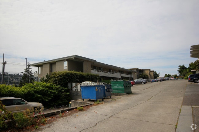 Building Photo - Interbay 21
