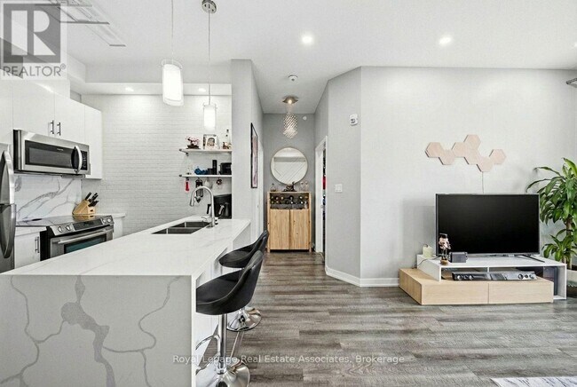 Photo du bâtiment - 125 Shoreview Pl