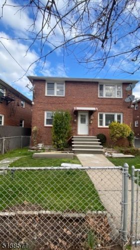 Primary Photo - 353 Pennington St