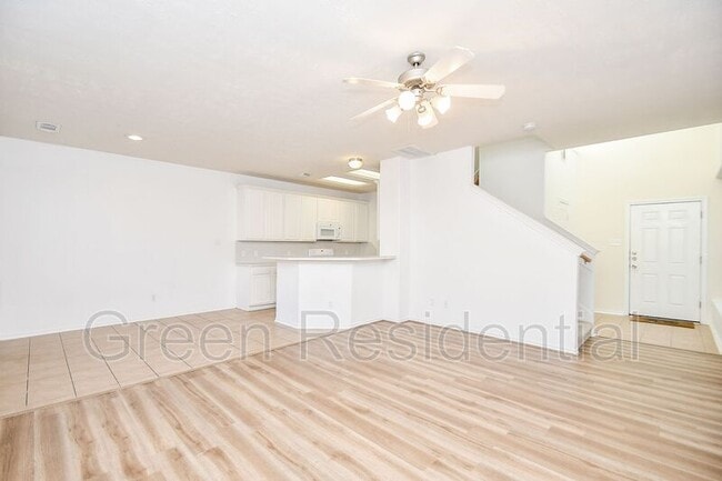 Building Photo - 16114 Sandy Path Ln