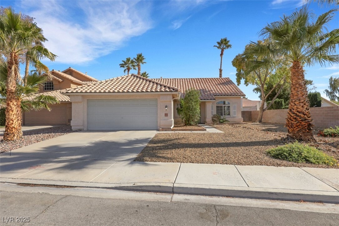 Foto principal - 234 Innsdale Ct