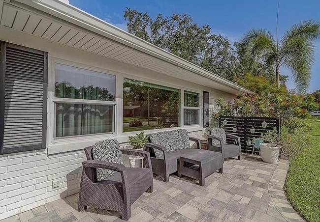 Building Photo - 1368 Whispering Pines Dr