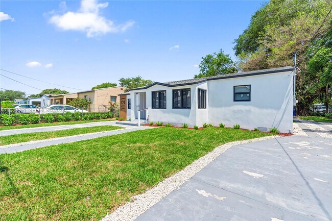 Foto del edificio - 1121 NW 57th St