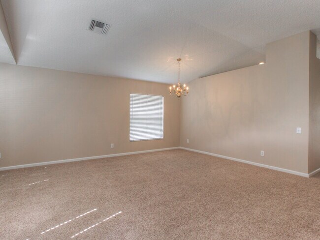 Building Photo - 4518 Marchmont Blvd