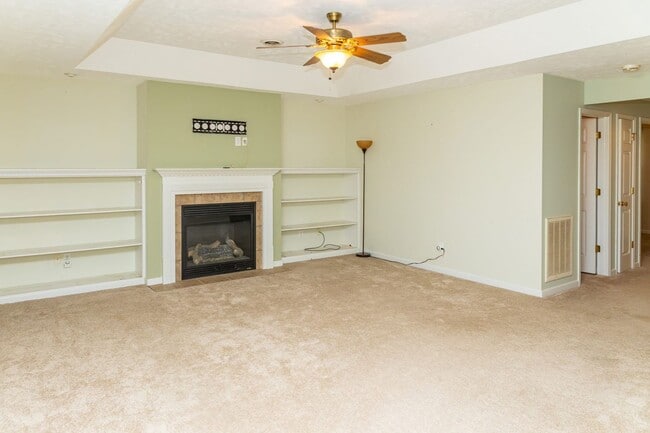 Photo - Move In Ready!! House