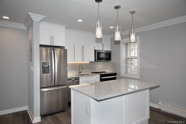 Foto del edificio - 20 Spinning Wheel Rd