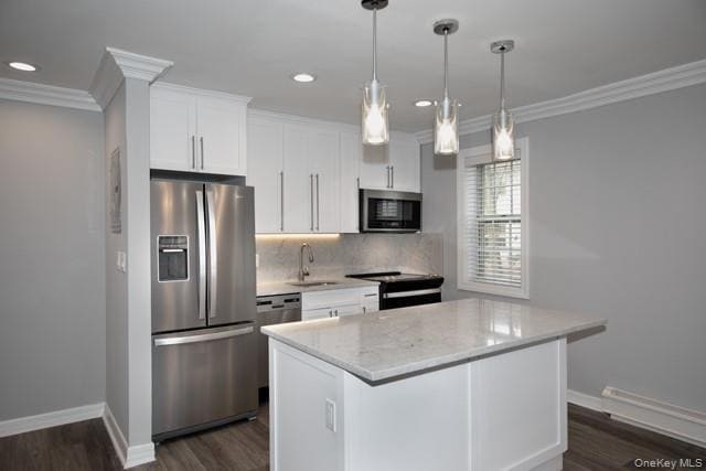 Foto del edificio - 23 Weaver Dr