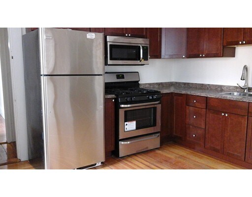 Building Photo - 165 Whitwell St
