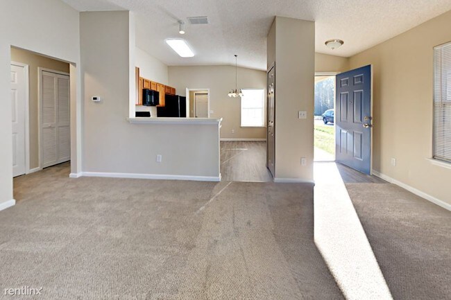 Building Photo - 1888 Pineta Cove Drive