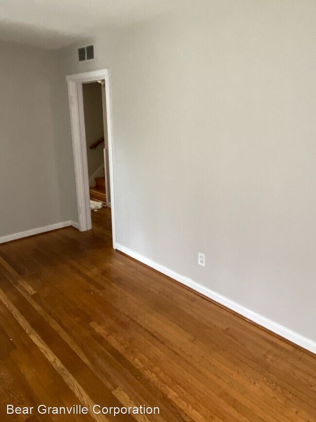 Foto del edificio - 3 br, 1.5 bath House - 4015 W Grace St