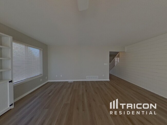 Foto del edificio - 9508 Waterbury Dr