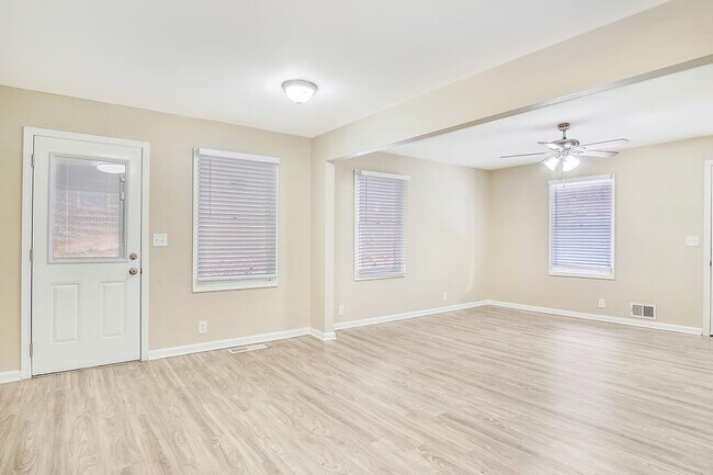 Building Photo - 4457 Lincoln Jones Rd