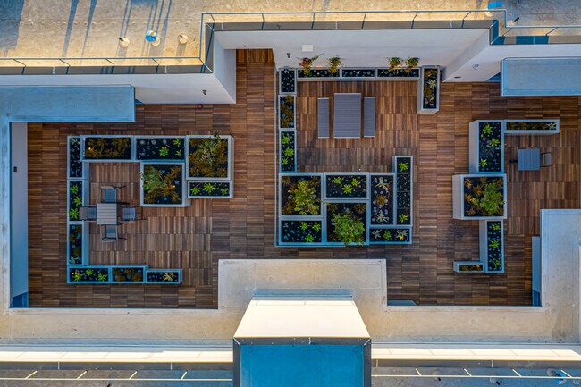 Foto del edificio - 5122 Maplewood