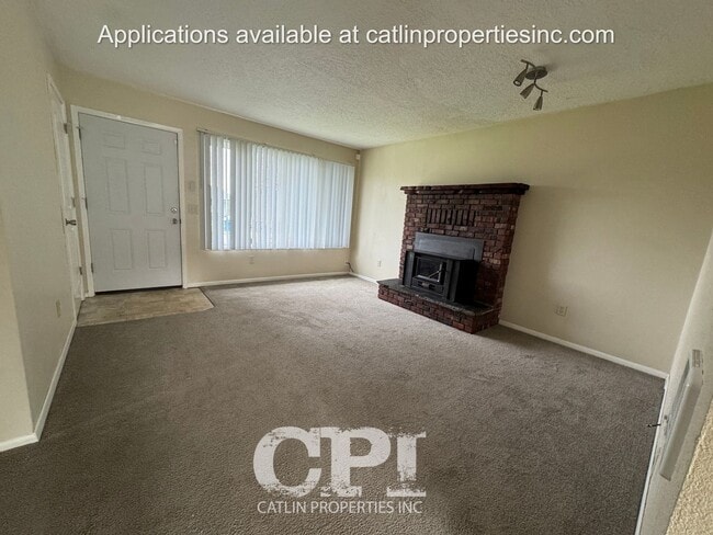 Building Photo - 124 Tilla Dr