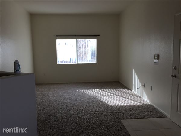 Building Photo - 9303 Gilcrease Ave