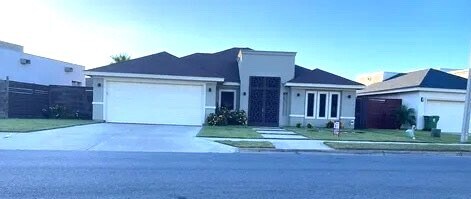 Building Photo - 6821 Stone Oak Dr