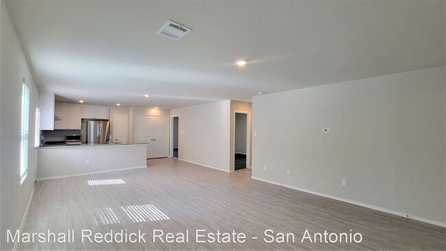 Building Photo - 3 br, 2 bath House - 6407 Tractor Way