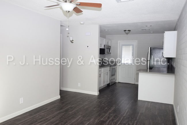 Building Photo - 7304 E Belleview St #1