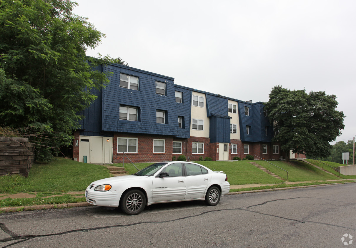 Primary Photo - Park Place Apartments