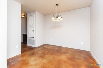 Building Photo - 4421 Brutus Ln