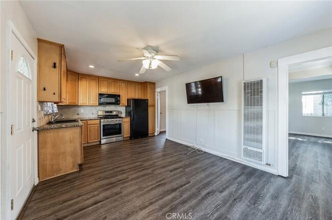 Kitchen/Dining/Living Room - 1028 S Grand Ave