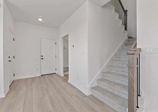 Foto del edificio - 2725 Woodall Dr