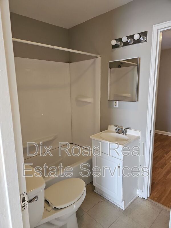 Foto del edificio - 3121 Gobel Ave