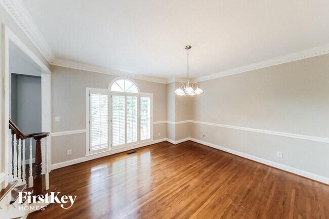 Building Photo - 2114 Baneberry Dr