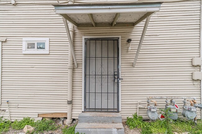 Photo - 2407 S New Braunfels Ave House