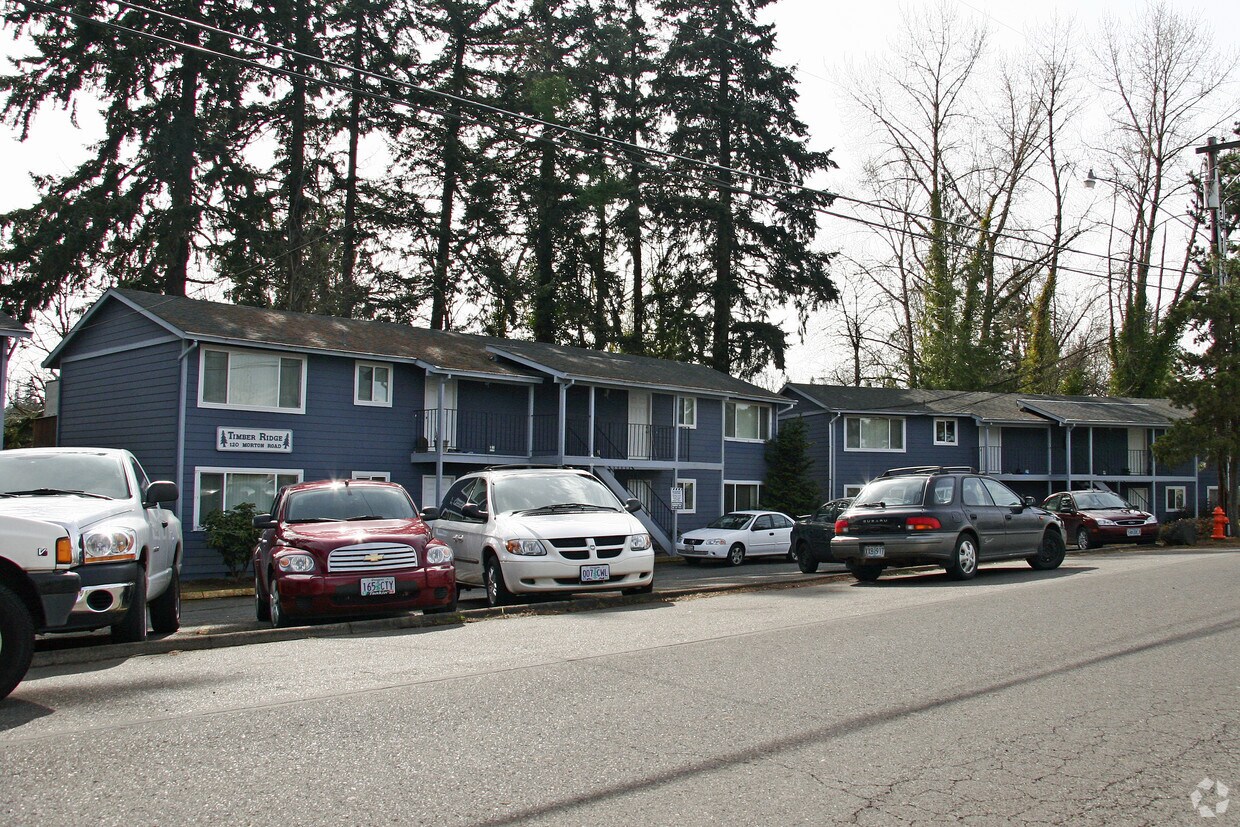 Building Photo - 140 Morton Rd