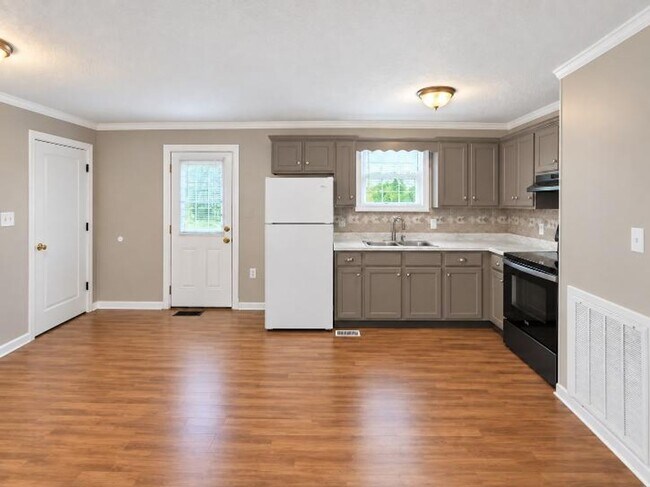 Foto del edificio - 720 Ranch Hill Dr