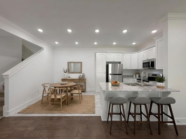 Foto del edificio - 2002 E Brookview Dr