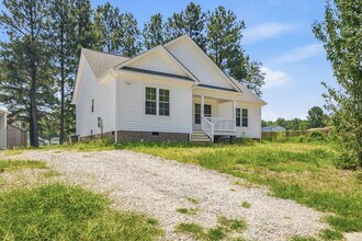 Building Photo - 21169 Baileys Ln