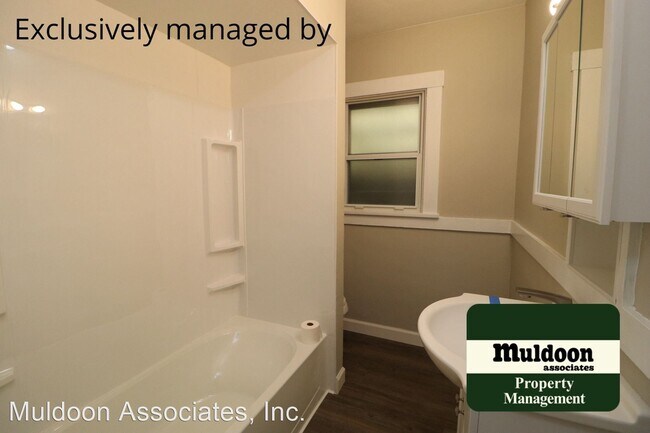 Building Photo - 3 br, 1 bath House - 524 Belmont Ave.