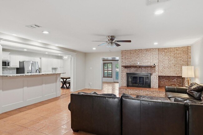 Foto del edificio - 21 Larkwood Ln