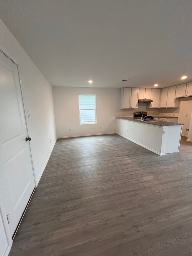 Building Photo - Morgans Heights