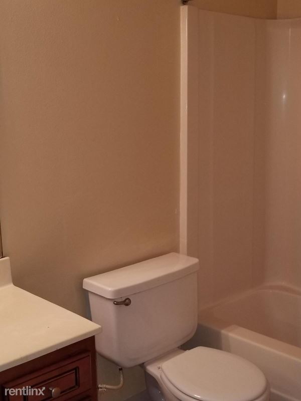 Building Photo - 1 br, 1 bath Apartment - 8715 Belle Rive Blvd
