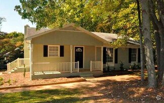 Building Photo - 7601 Longstreet Dr