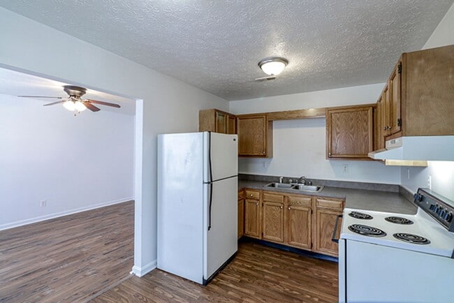 Building Photo - 8506 Standing Oak Dr