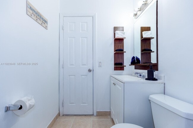 Building Photo - 820 SW 2nd St