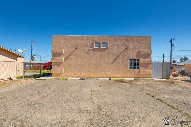 Foto del edificio - 1857 S 2nd Ave