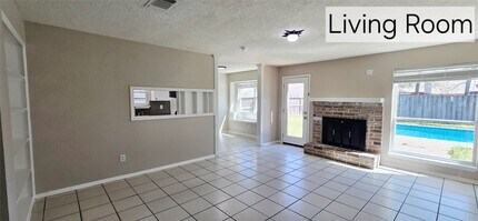 Building Photo - 4827 Cypressdale Dr
