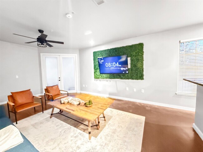 Foto del edificio - 2216 Chenevert St