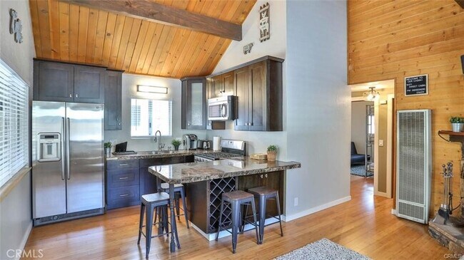 Foto del edificio - 32905 Chipmunk Ln