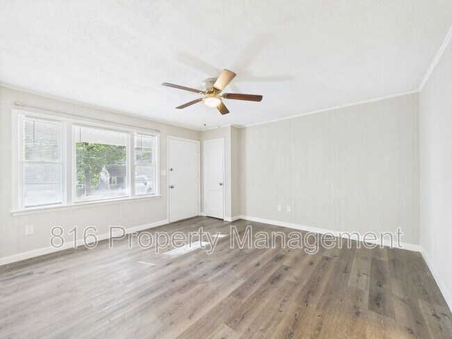 Foto del edificio - 6709 Sterling Ave