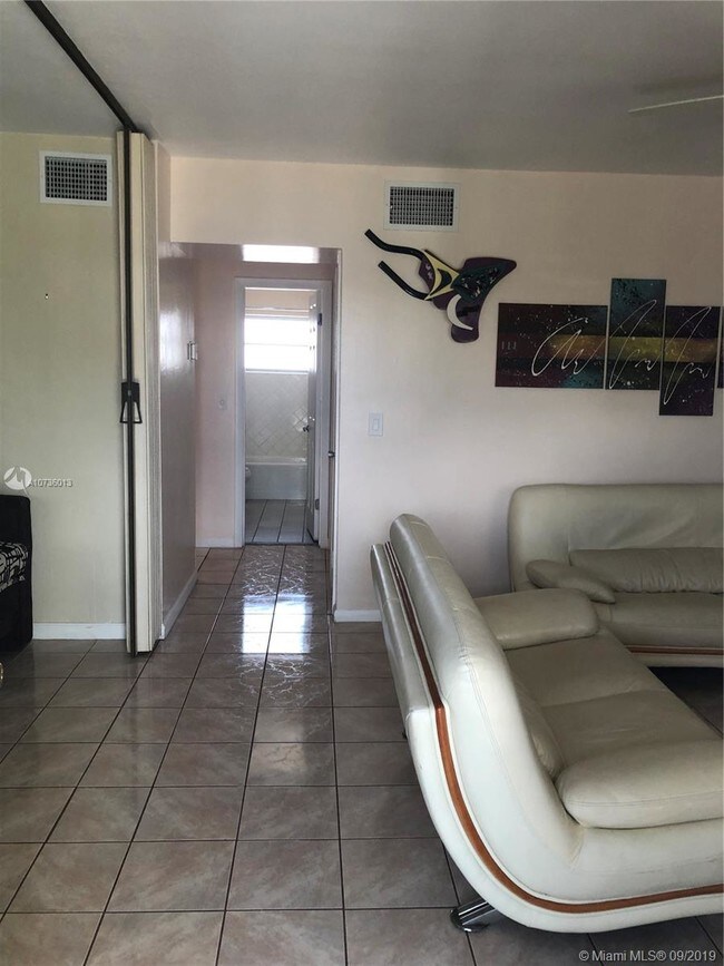 Foto del edificio - 1050 Atlantic Shores Blvd