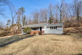 Building Photo - 196 Morningside Dr