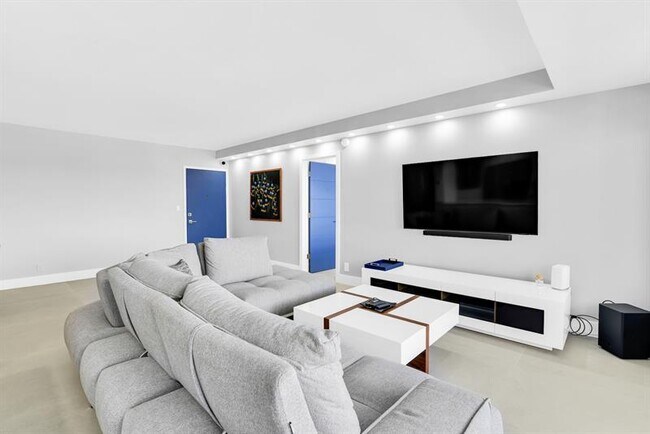 Foto del edificio - 2701 N Ocean Blvd